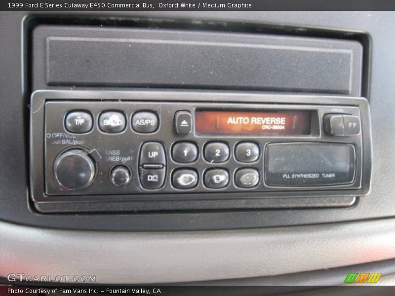 Oxford White / Medium Graphite 1999 Ford E Series Cutaway E450 Commercial Bus