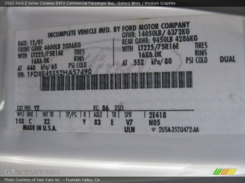 Oxford White / Medium Graphite 2002 Ford E Series Cutaway E450 Commercial Passenger Bus