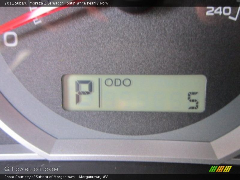 Satin White Pearl / Ivory 2011 Subaru Impreza 2.5i Wagon