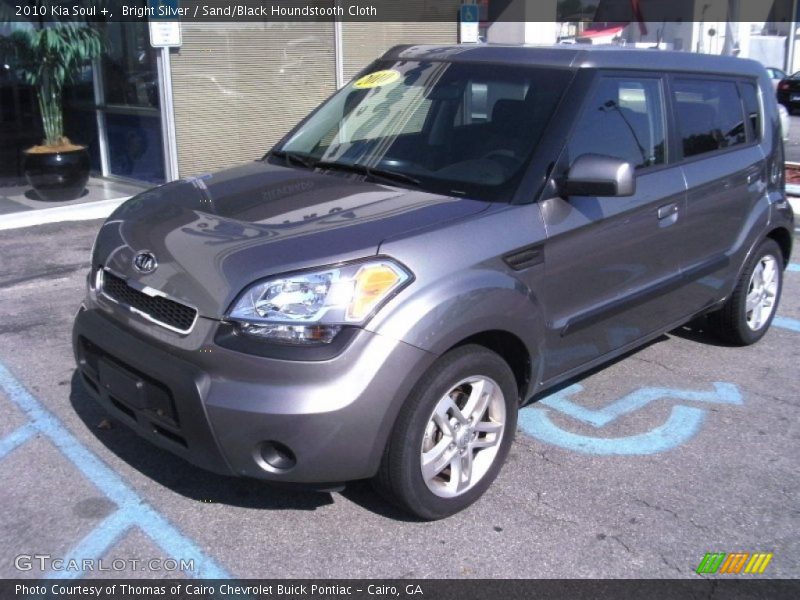 Bright Silver / Sand/Black Houndstooth Cloth 2010 Kia Soul +