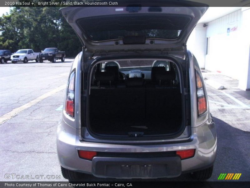 Bright Silver / Sand/Black Houndstooth Cloth 2010 Kia Soul +