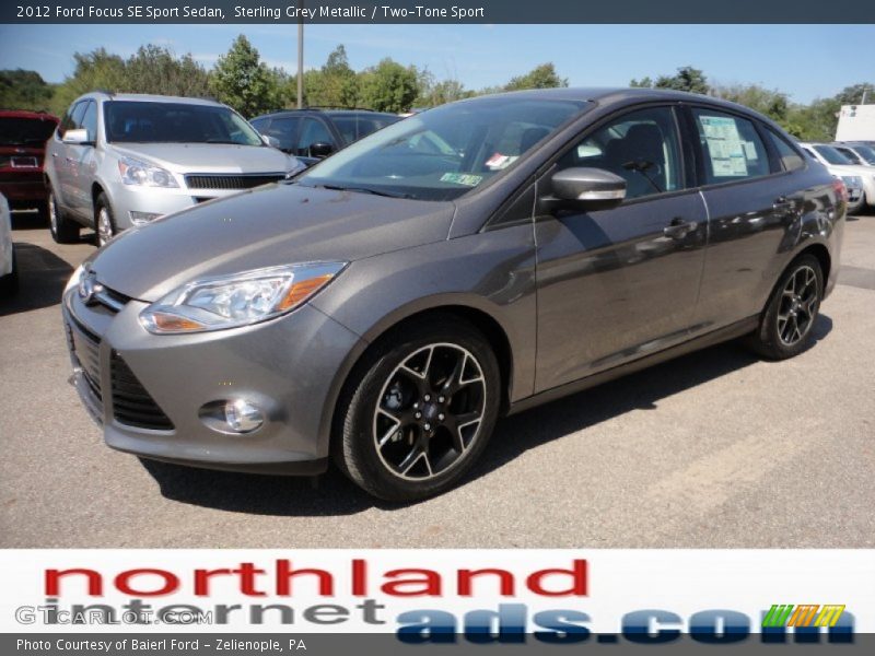 Sterling Grey Metallic / Two-Tone Sport 2012 Ford Focus SE Sport Sedan