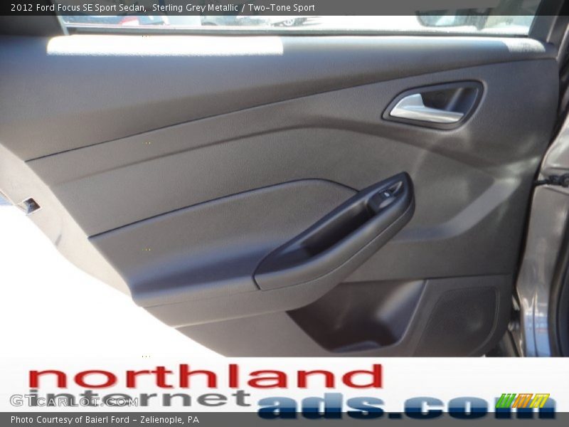 Sterling Grey Metallic / Two-Tone Sport 2012 Ford Focus SE Sport Sedan