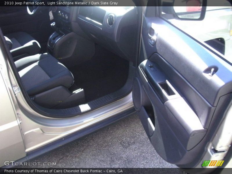 Light Sandstone Metallic / Dark Slate Gray 2010 Jeep Patriot Sport