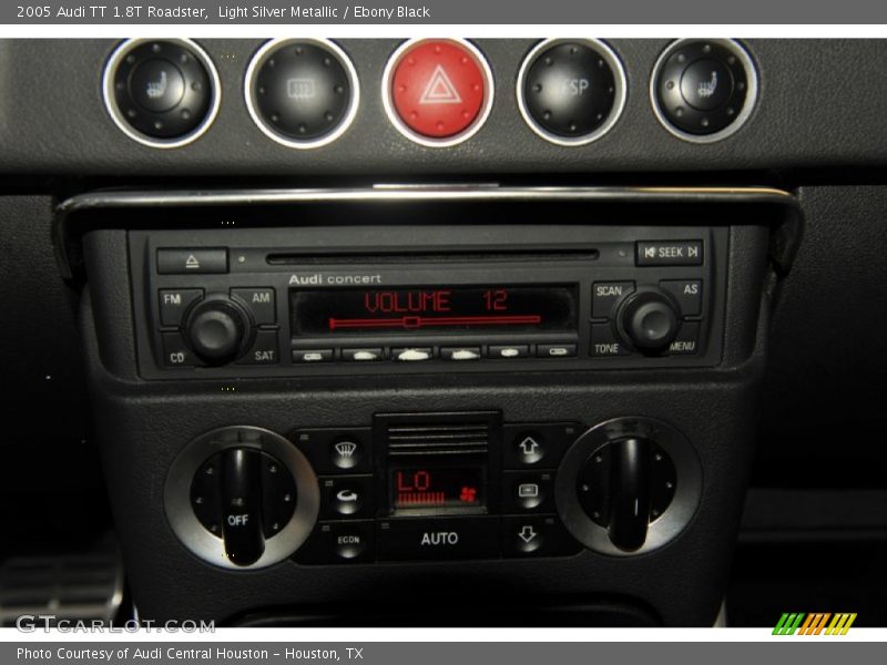 Audio System of 2005 TT 1.8T Roadster