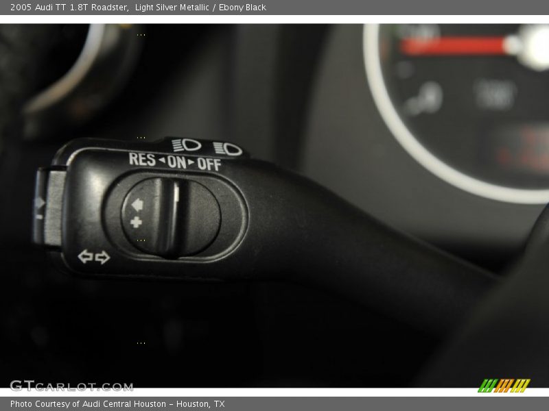 Controls of 2005 TT 1.8T Roadster