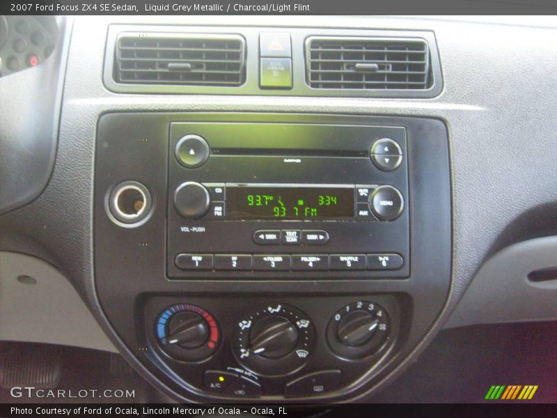 Liquid Grey Metallic / Charcoal/Light Flint 2007 Ford Focus ZX4 SE Sedan