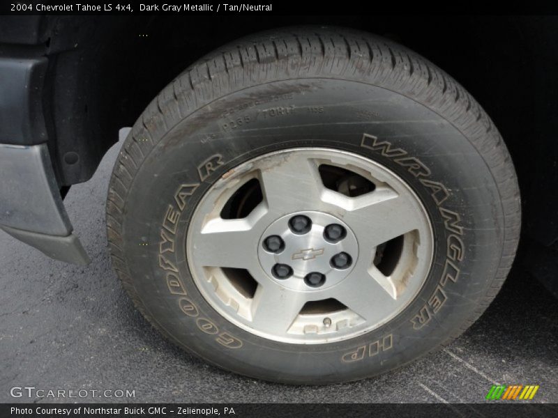 Dark Gray Metallic / Tan/Neutral 2004 Chevrolet Tahoe LS 4x4