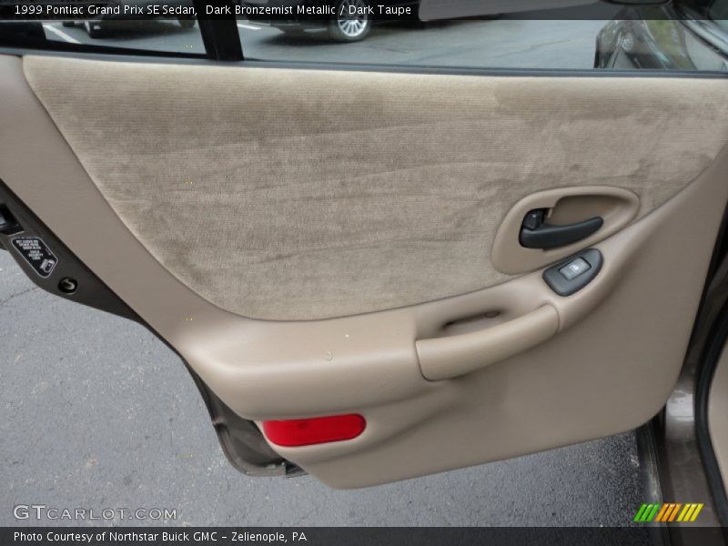 Door Panel of 1999 Grand Prix SE Sedan