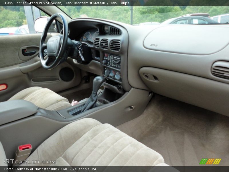 Dashboard of 1999 Grand Prix SE Sedan