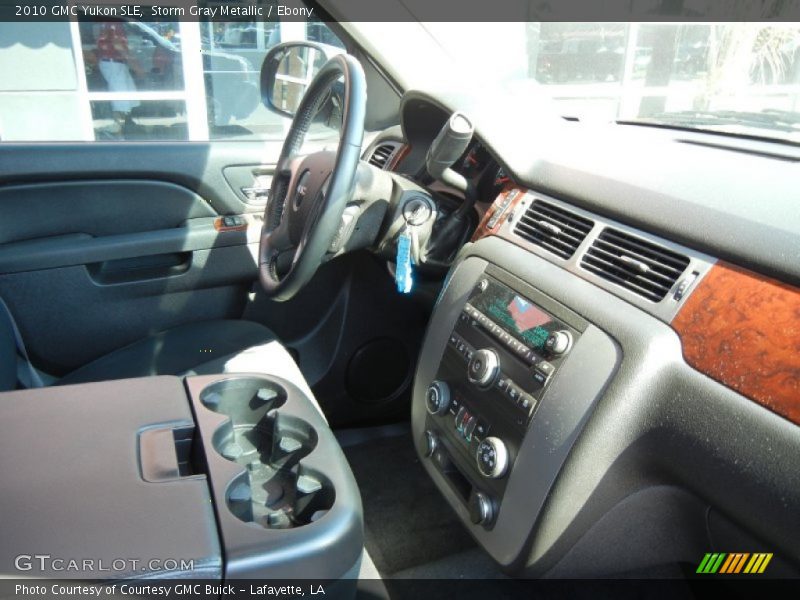 Storm Gray Metallic / Ebony 2010 GMC Yukon SLE