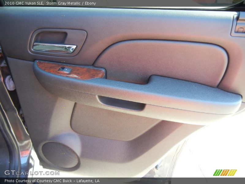 Storm Gray Metallic / Ebony 2010 GMC Yukon SLE