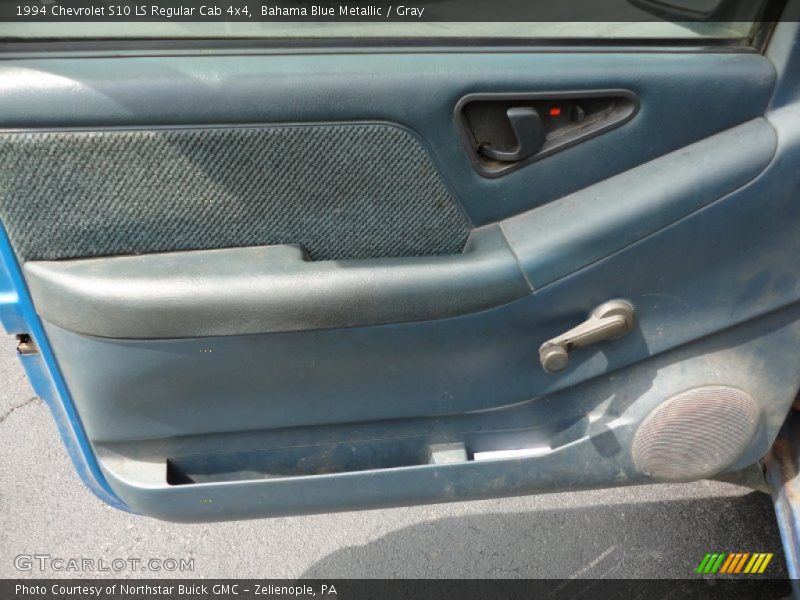 Bahama Blue Metallic / Gray 1994 Chevrolet S10 LS Regular Cab 4x4