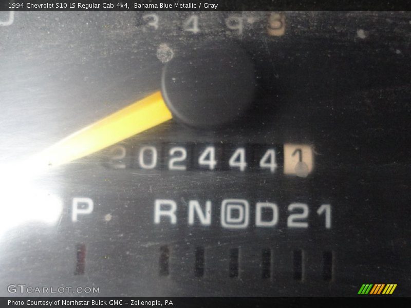 Bahama Blue Metallic / Gray 1994 Chevrolet S10 LS Regular Cab 4x4