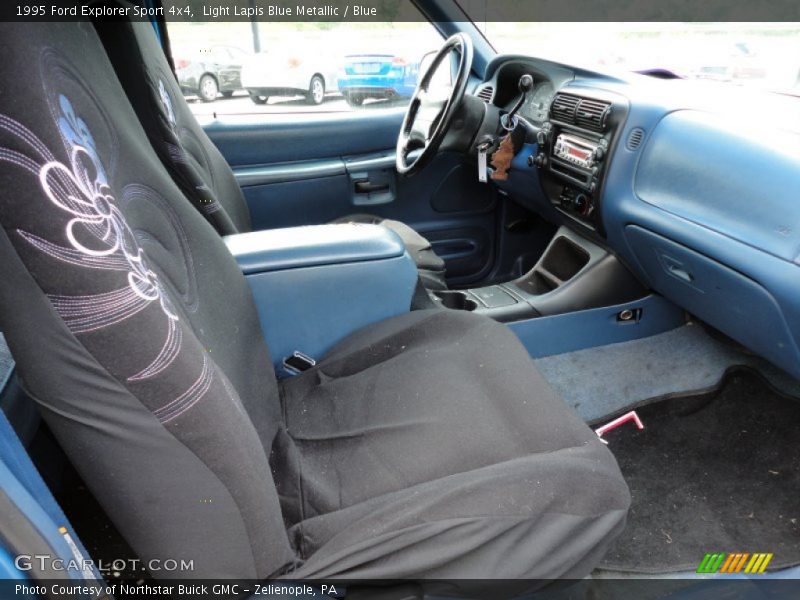 Light Lapis Blue Metallic / Blue 1995 Ford Explorer Sport 4x4