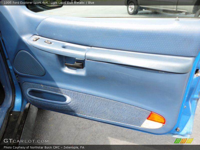 Light Lapis Blue Metallic / Blue 1995 Ford Explorer Sport 4x4