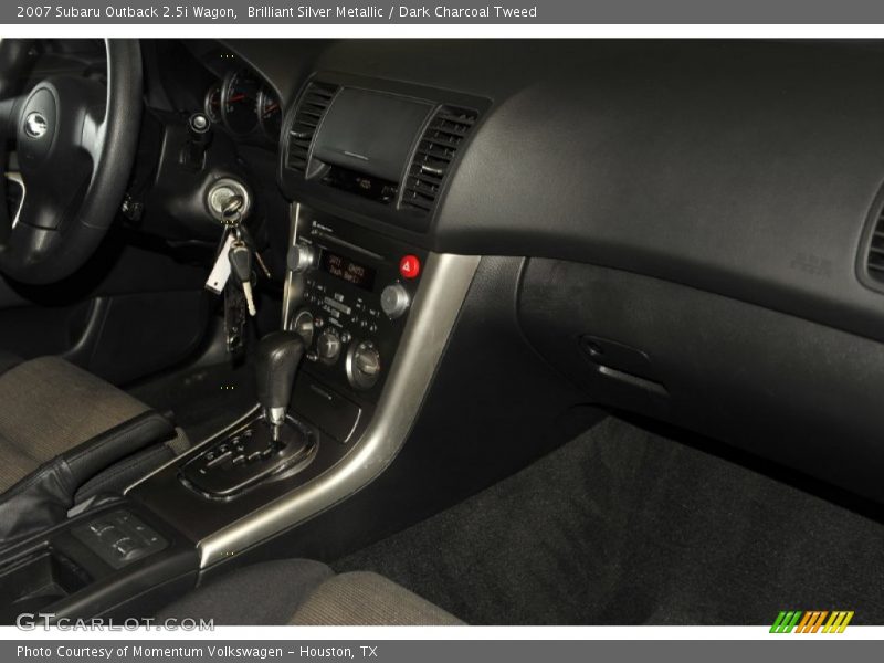 Brilliant Silver Metallic / Dark Charcoal Tweed 2007 Subaru Outback 2.5i Wagon