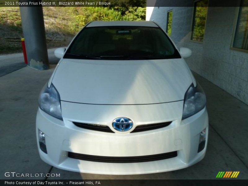 Blizzard White Pearl / Bisque 2011 Toyota Prius Hybrid III