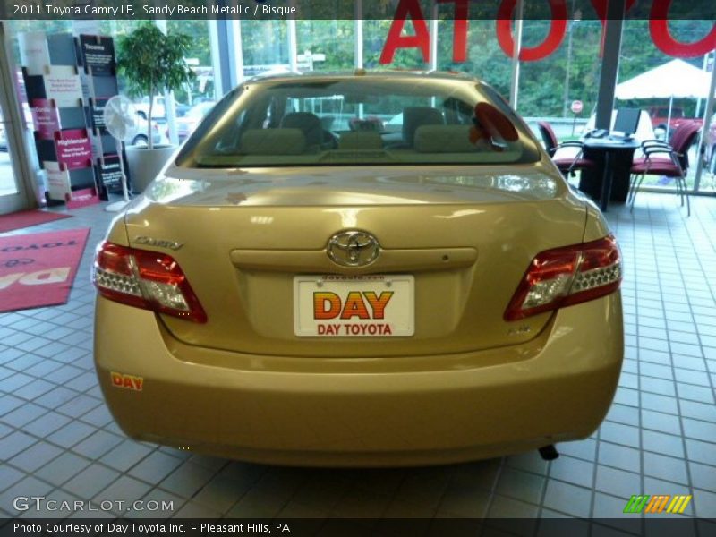 Sandy Beach Metallic / Bisque 2011 Toyota Camry LE