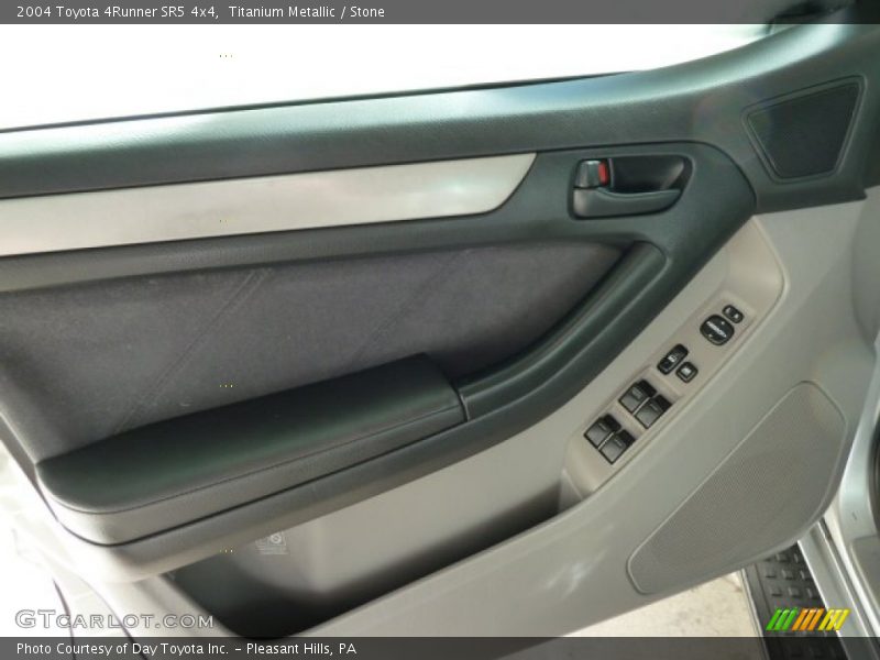 Titanium Metallic / Stone 2004 Toyota 4Runner SR5 4x4