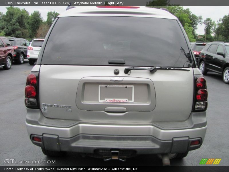 Graystone Metallic / Light Gray 2005 Chevrolet TrailBlazer EXT LS 4x4