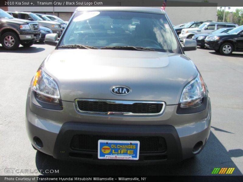 Titanium Gray / Black Soul Logo Cloth 2010 Kia Soul +