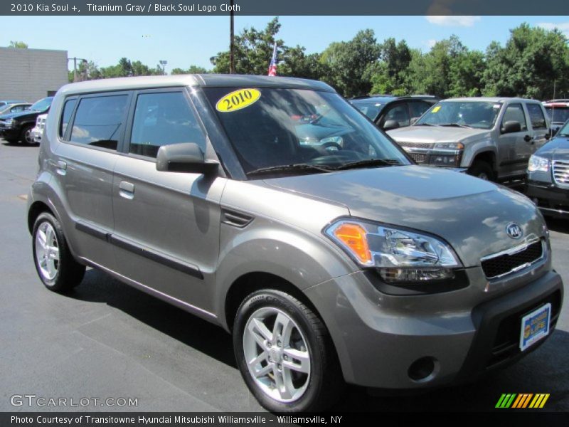 Titanium Gray / Black Soul Logo Cloth 2010 Kia Soul +