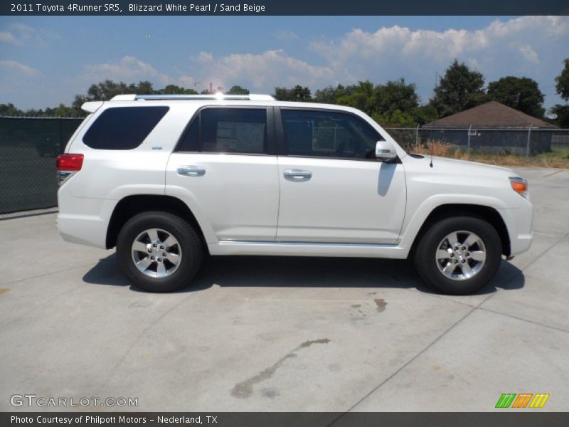 Blizzard White Pearl / Sand Beige 2011 Toyota 4Runner SR5