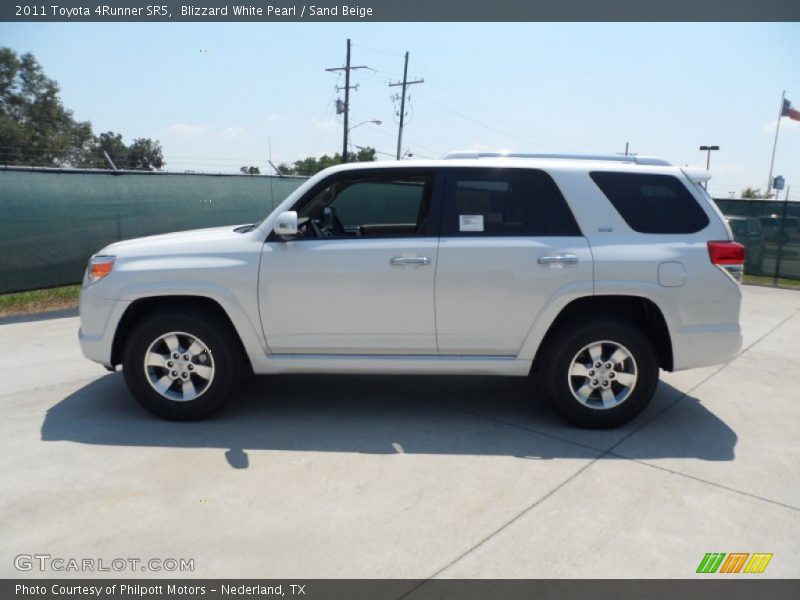 Blizzard White Pearl / Sand Beige 2011 Toyota 4Runner SR5