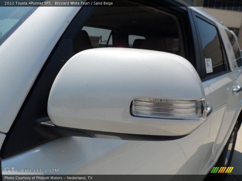 Blizzard White Pearl / Sand Beige 2011 Toyota 4Runner SR5