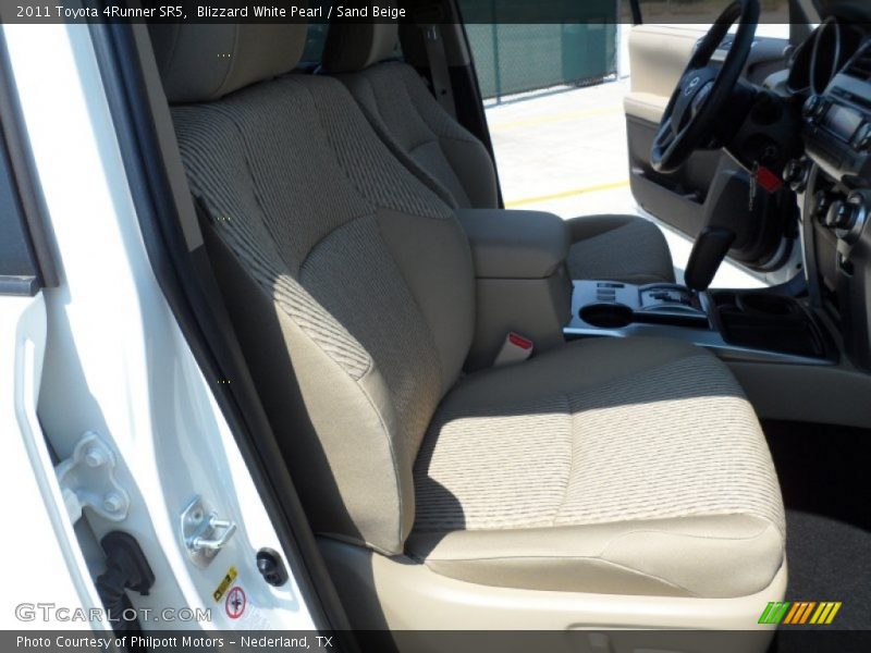 Blizzard White Pearl / Sand Beige 2011 Toyota 4Runner SR5