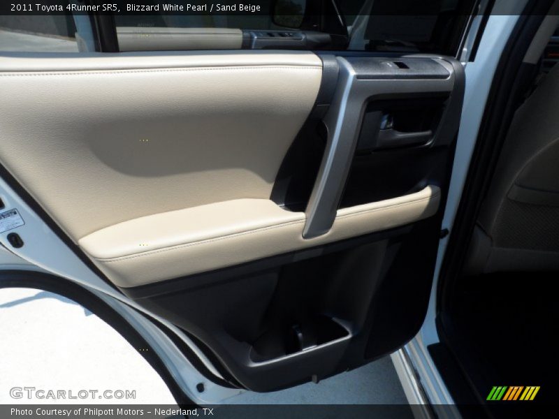Blizzard White Pearl / Sand Beige 2011 Toyota 4Runner SR5