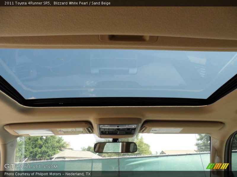 Blizzard White Pearl / Sand Beige 2011 Toyota 4Runner SR5