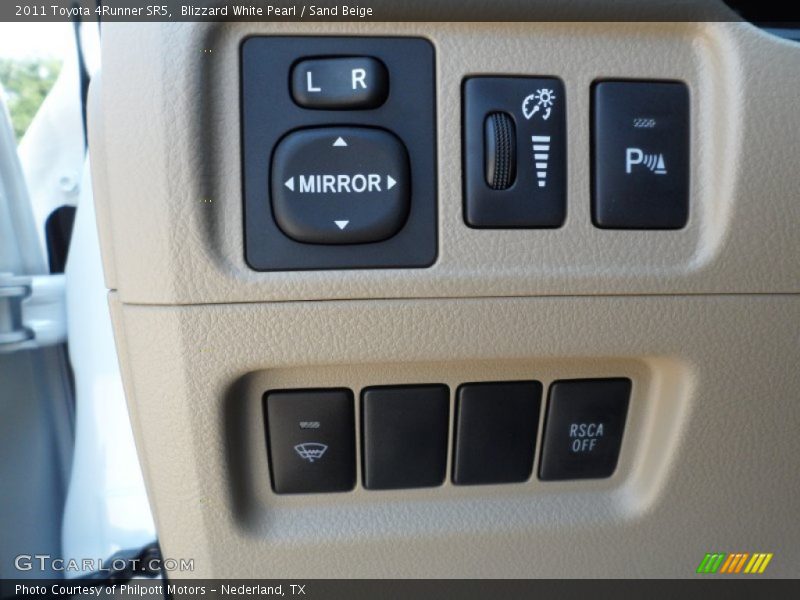 Blizzard White Pearl / Sand Beige 2011 Toyota 4Runner SR5