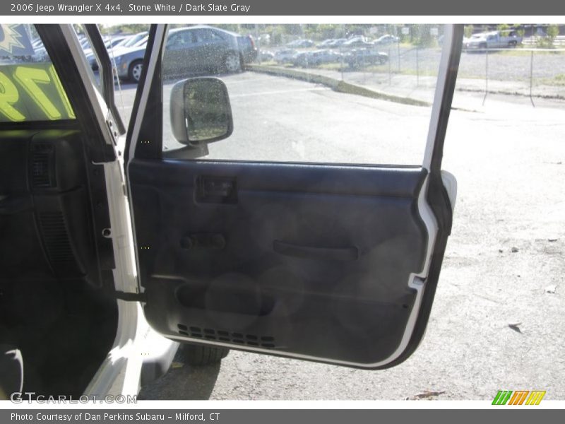 Stone White / Dark Slate Gray 2006 Jeep Wrangler X 4x4