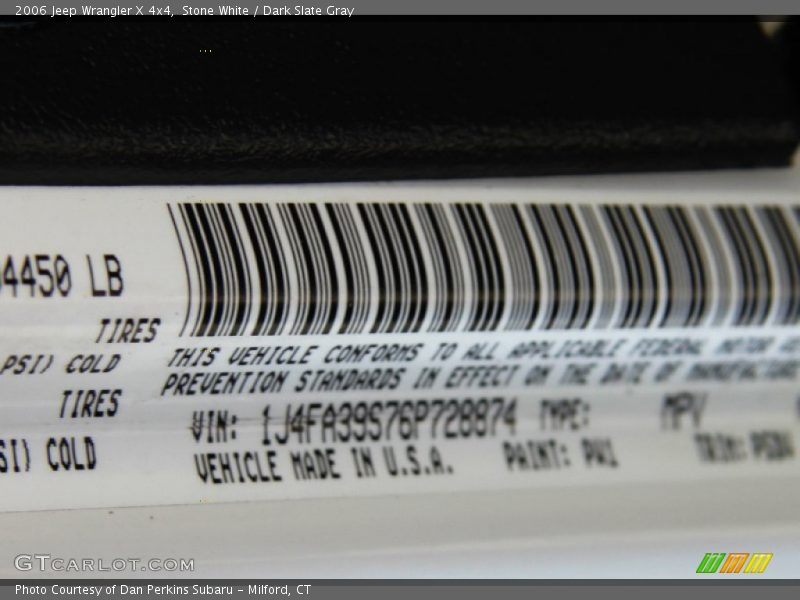 Stone White / Dark Slate Gray 2006 Jeep Wrangler X 4x4