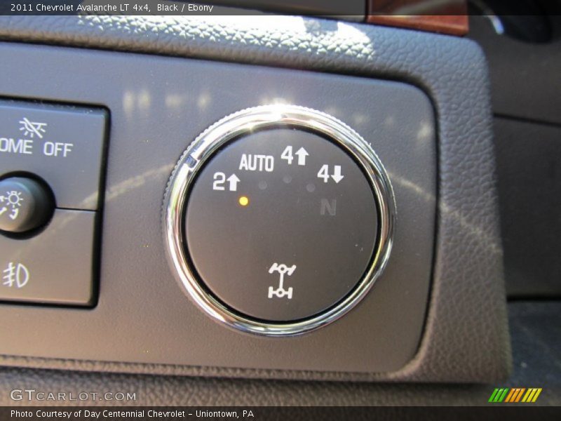 Black / Ebony 2011 Chevrolet Avalanche LT 4x4