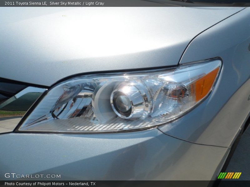 Silver Sky Metallic / Light Gray 2011 Toyota Sienna LE