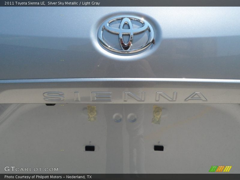 Silver Sky Metallic / Light Gray 2011 Toyota Sienna LE