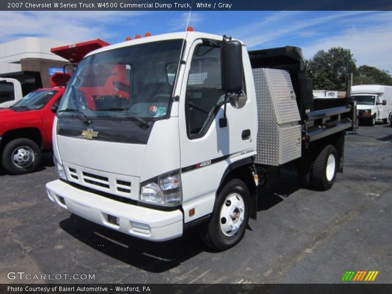 Front 3/4 View of 2007 W Series Truck W4500 Commercial Dump Truck