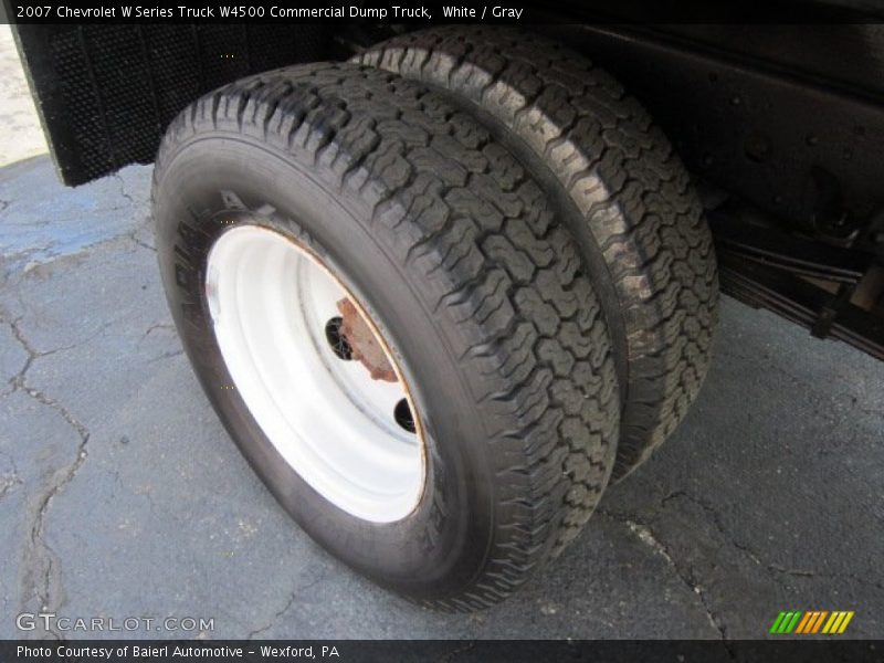  2007 W Series Truck W4500 Commercial Dump Truck Wheel