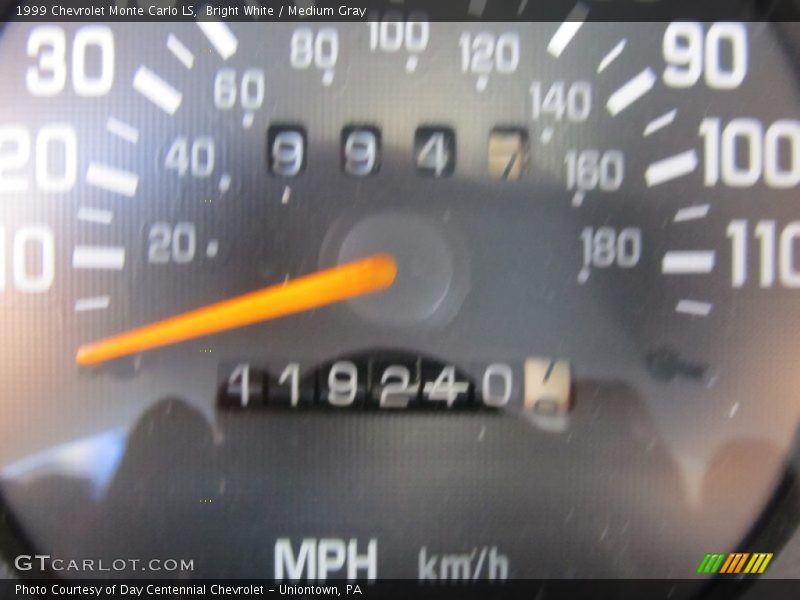 Bright White / Medium Gray 1999 Chevrolet Monte Carlo LS