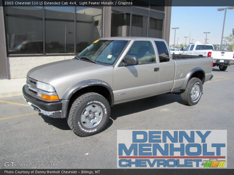 Light Pewter Metallic / Graphite 2003 Chevrolet S10 LS Extended Cab 4x4