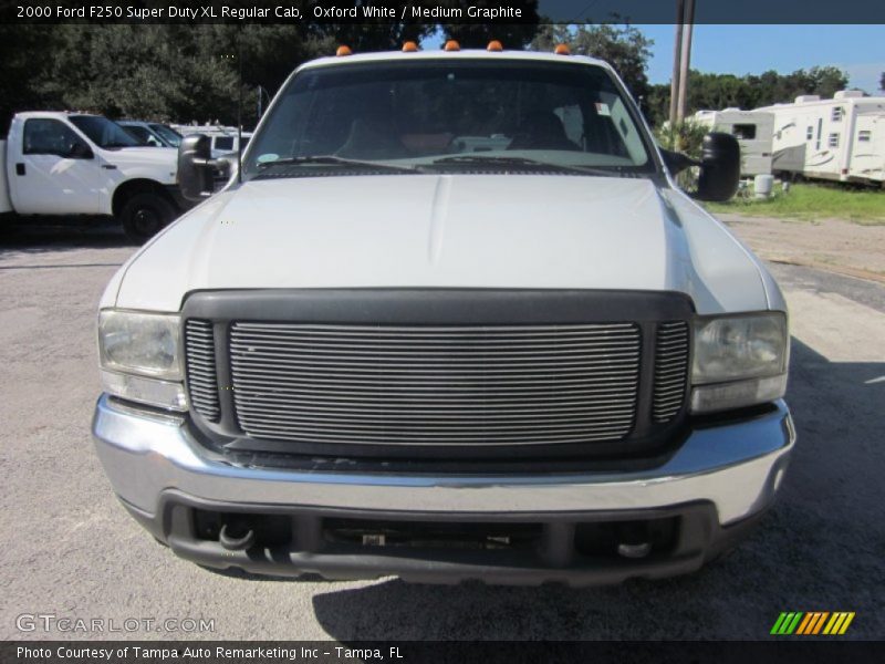 Oxford White / Medium Graphite 2000 Ford F250 Super Duty XL Regular Cab