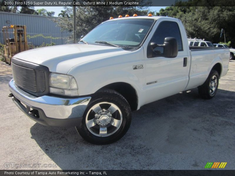 Oxford White / Medium Graphite 2000 Ford F250 Super Duty XL Regular Cab