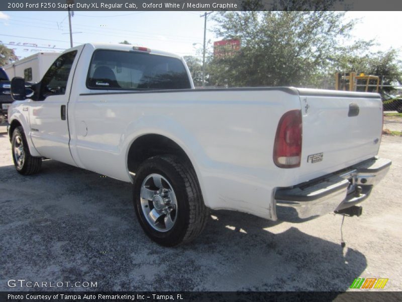 Oxford White / Medium Graphite 2000 Ford F250 Super Duty XL Regular Cab