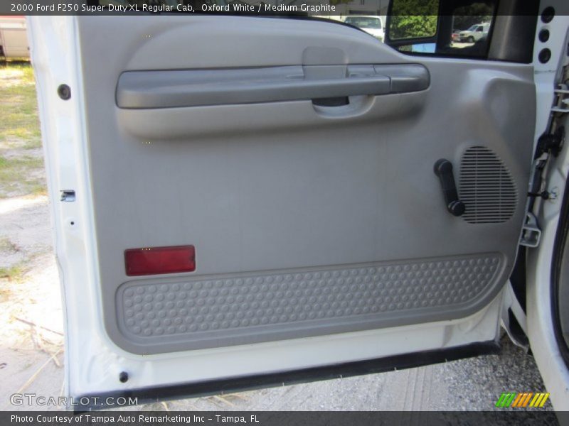 Oxford White / Medium Graphite 2000 Ford F250 Super Duty XL Regular Cab