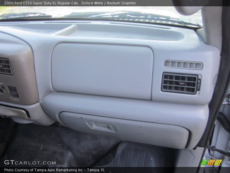 Oxford White / Medium Graphite 2000 Ford F250 Super Duty XL Regular Cab