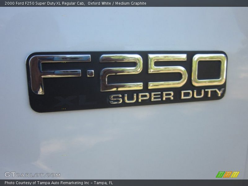  2000 F250 Super Duty XL Regular Cab Logo