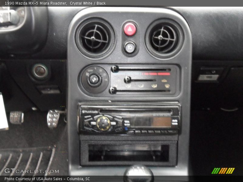Controls of 1990 MX-5 Miata Roadster